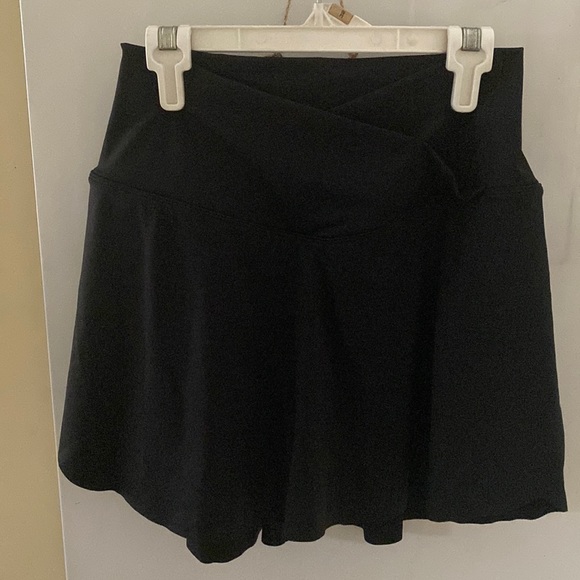 HALARA Skirts Nwt Halara Black Mini Skirt Poshmark